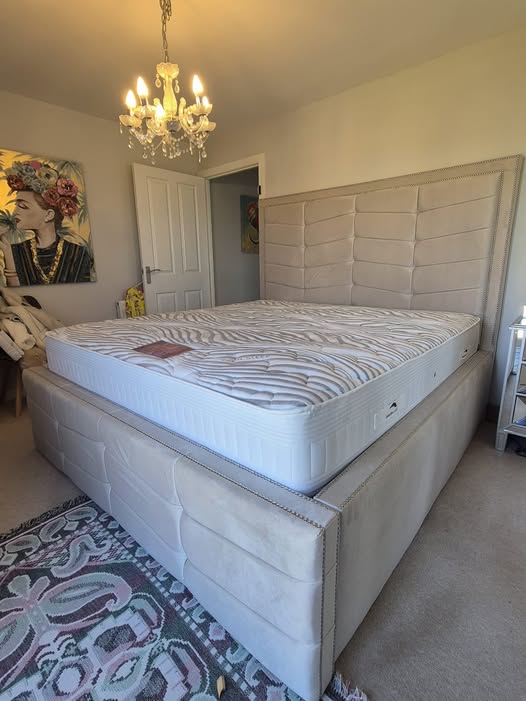 Leaf Frame Bed - Plush Velvet OR Chenille