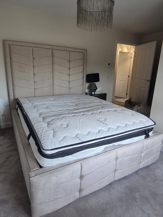 Leaf Frame Bed - Plush Velvet OR Chenille